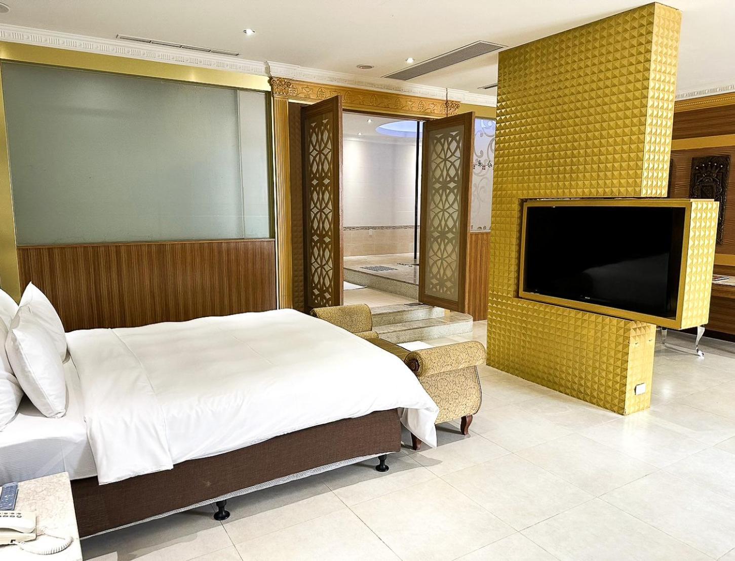 All-Ur Boutique Motel-Jhu Shan Branch Zhushan Bagian luar foto