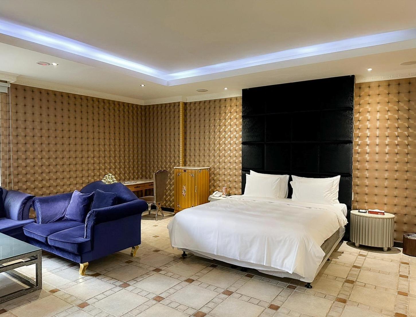 All-Ur Boutique Motel-Jhu Shan Branch Zhushan Bagian luar foto