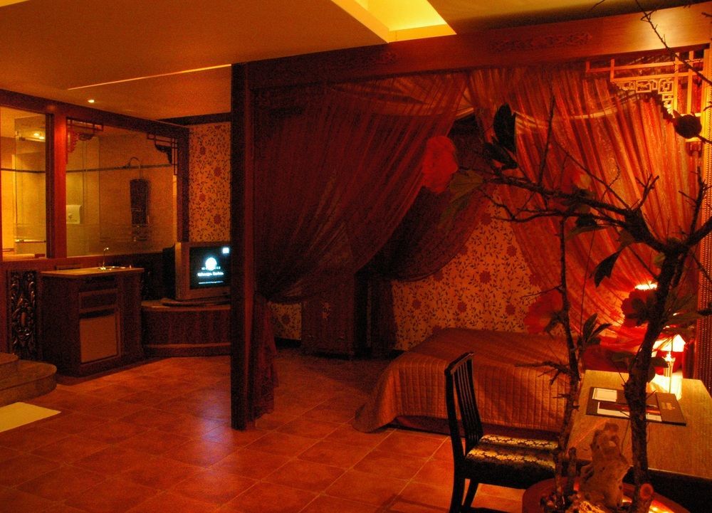 All-Ur Boutique Motel-Jhu Shan Branch Zhushan Bagian luar foto