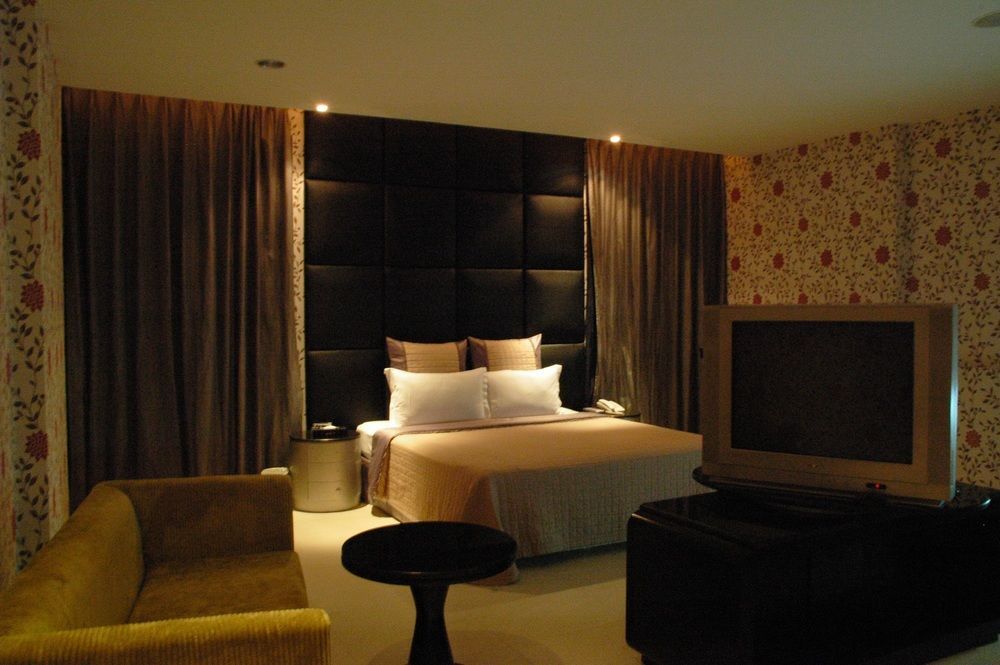 All-Ur Boutique Motel-Jhu Shan Branch Zhushan Bagian luar foto