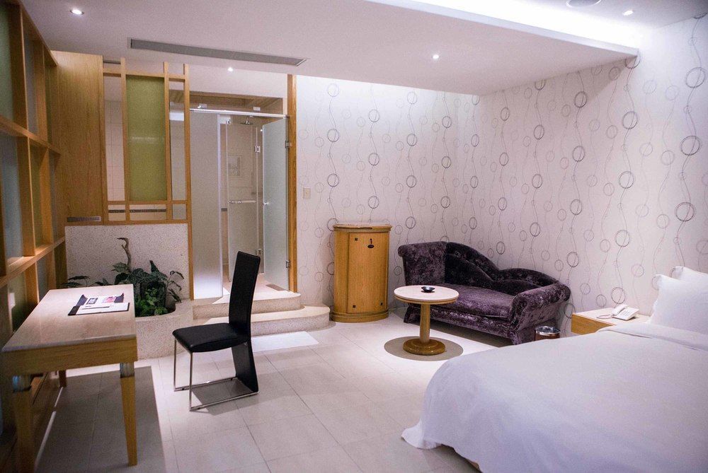 All-Ur Boutique Motel-Jhu Shan Branch Zhushan Bagian luar foto