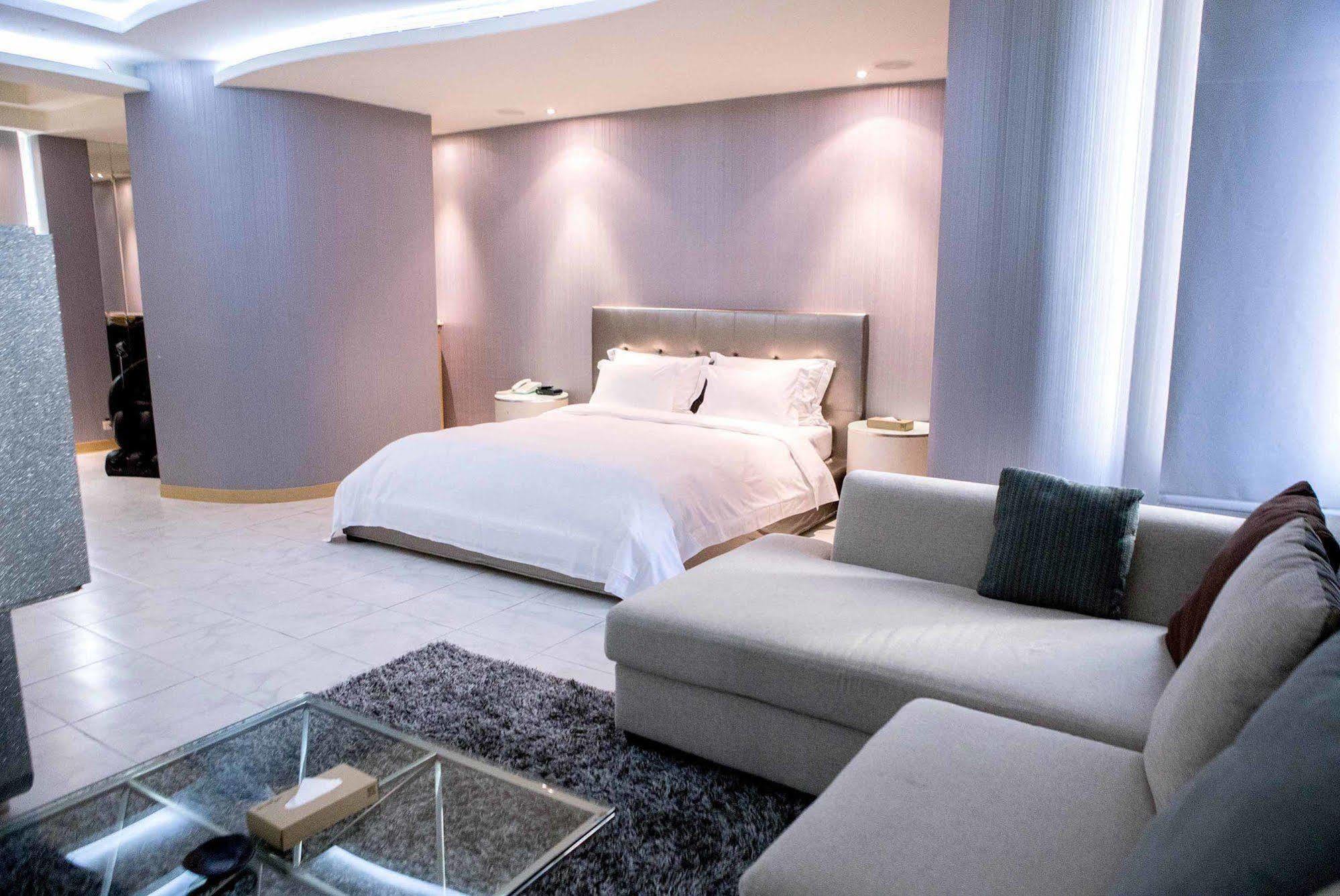 All-Ur Boutique Motel-Jhu Shan Branch Zhushan Bagian luar foto