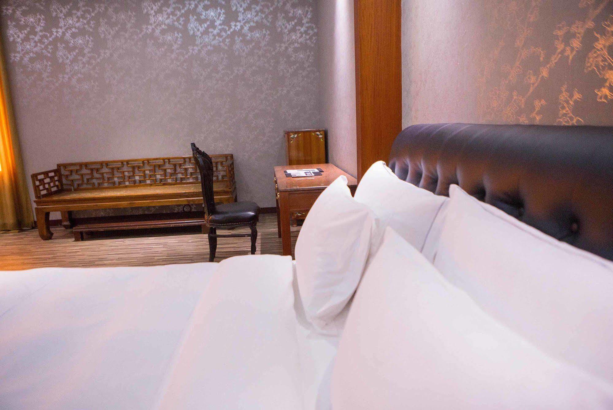 All-Ur Boutique Motel-Jhu Shan Branch Zhushan Bagian luar foto