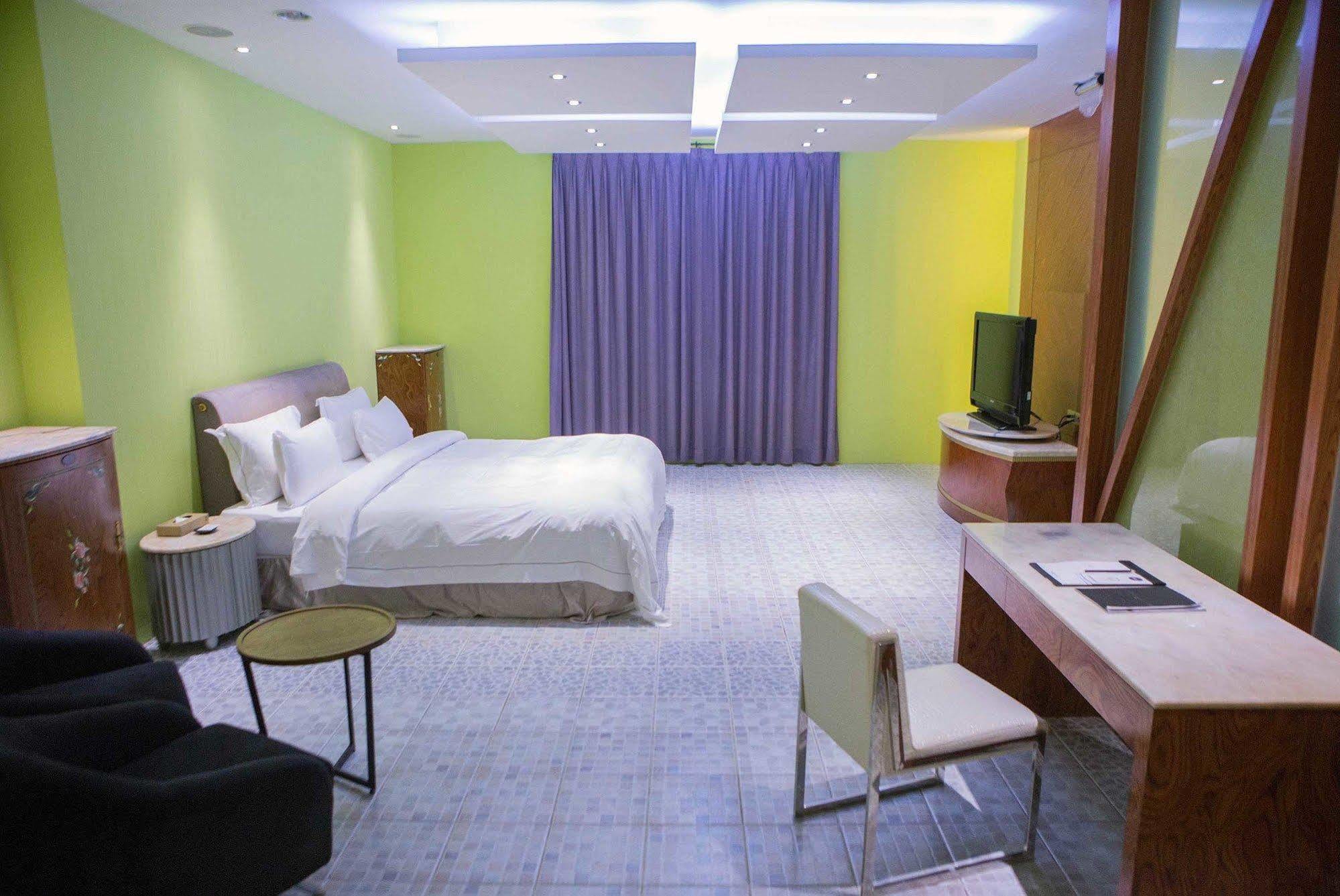All-Ur Boutique Motel-Jhu Shan Branch Zhushan Bagian luar foto