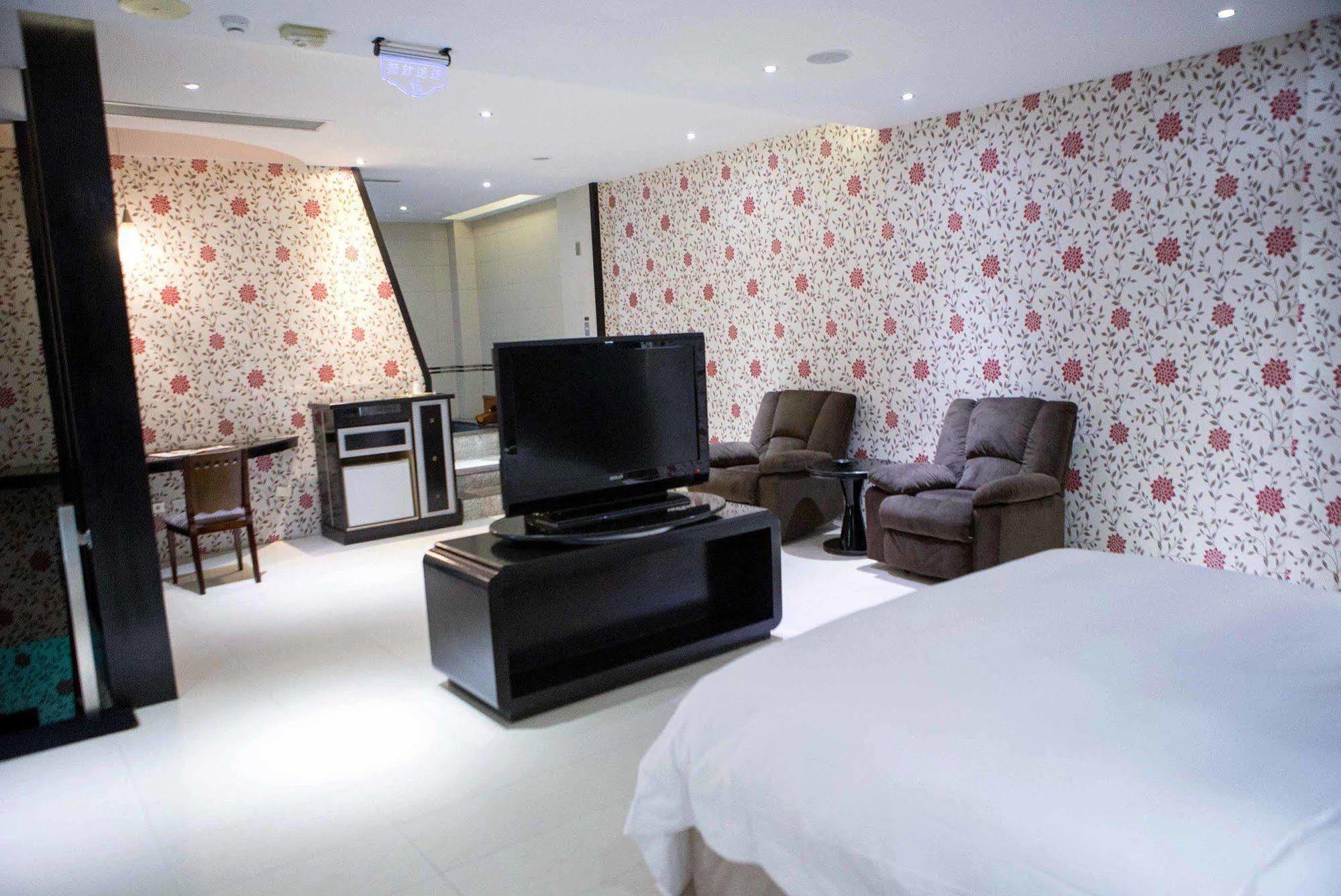 All-Ur Boutique Motel-Jhu Shan Branch Zhushan Bagian luar foto