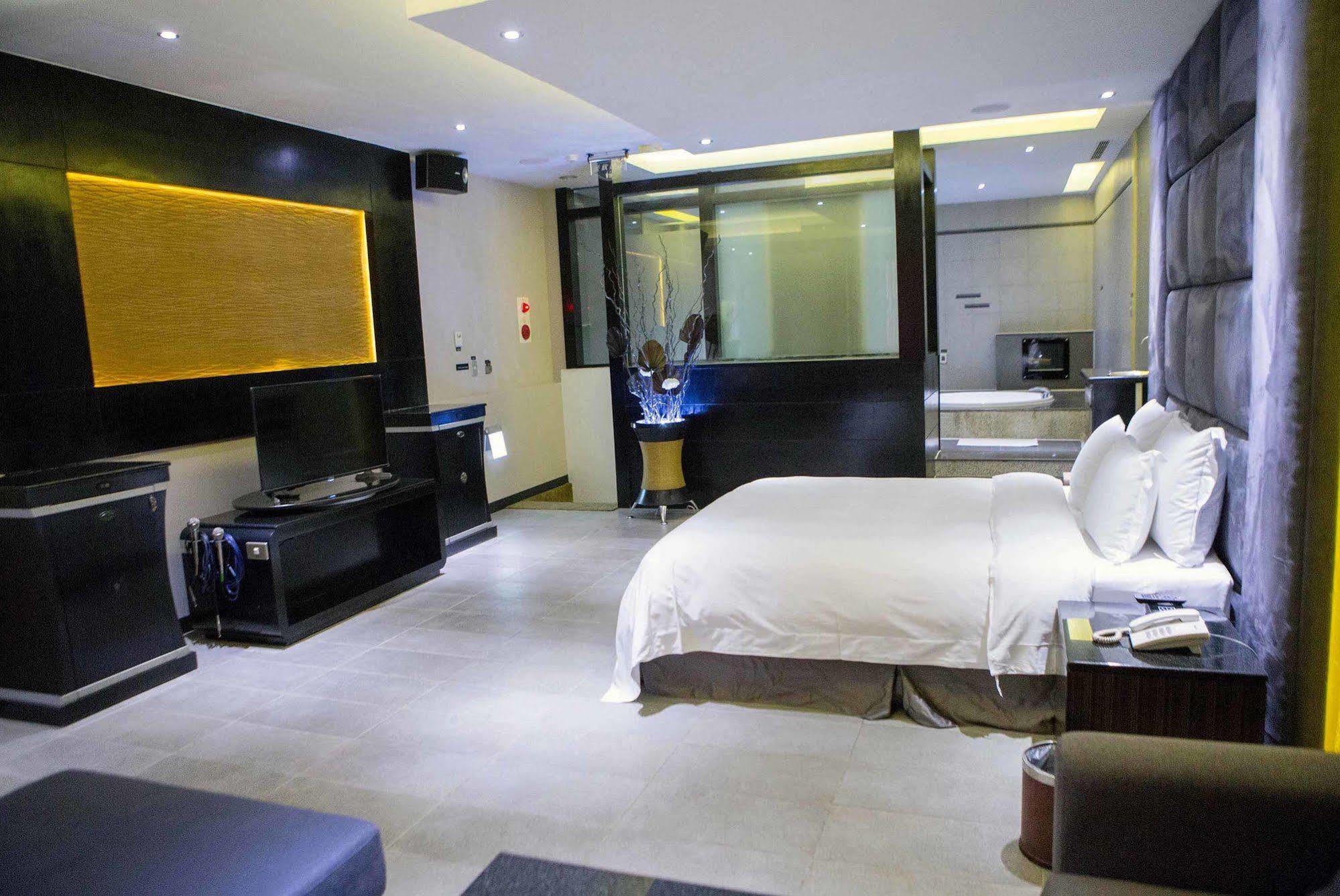 All-Ur Boutique Motel-Jhu Shan Branch Zhushan Bagian luar foto